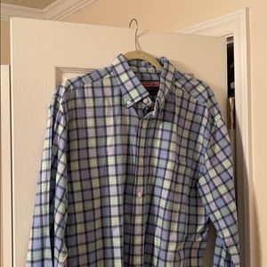 NEVER WORN! Vineyard Vines Button Down